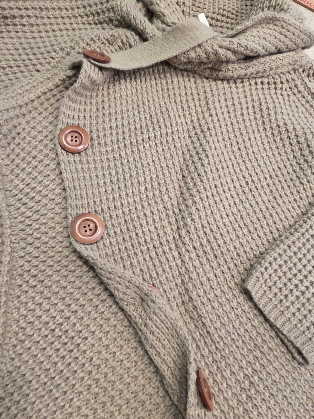 Set Of Two Sweaters - Picture 2 of 6